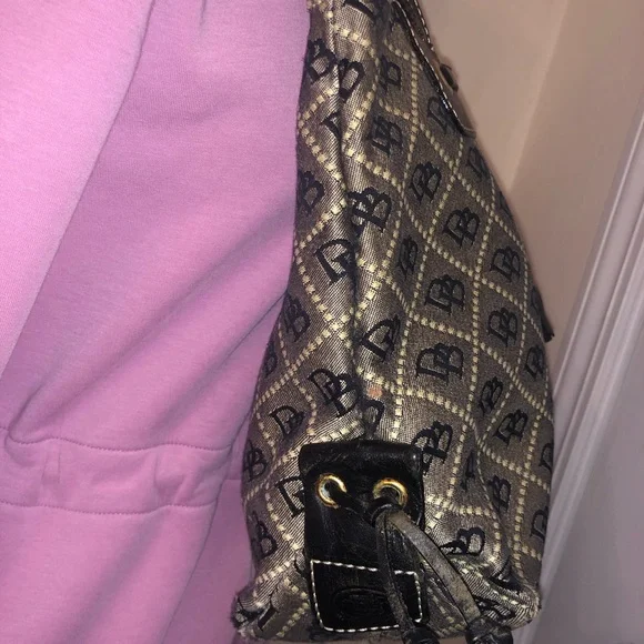 Dooney & bourke tote - Picture 7 of 16